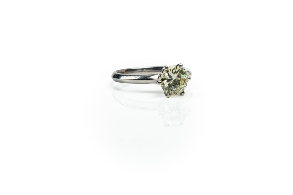 Anel Solitaire Ouro branco Diamante