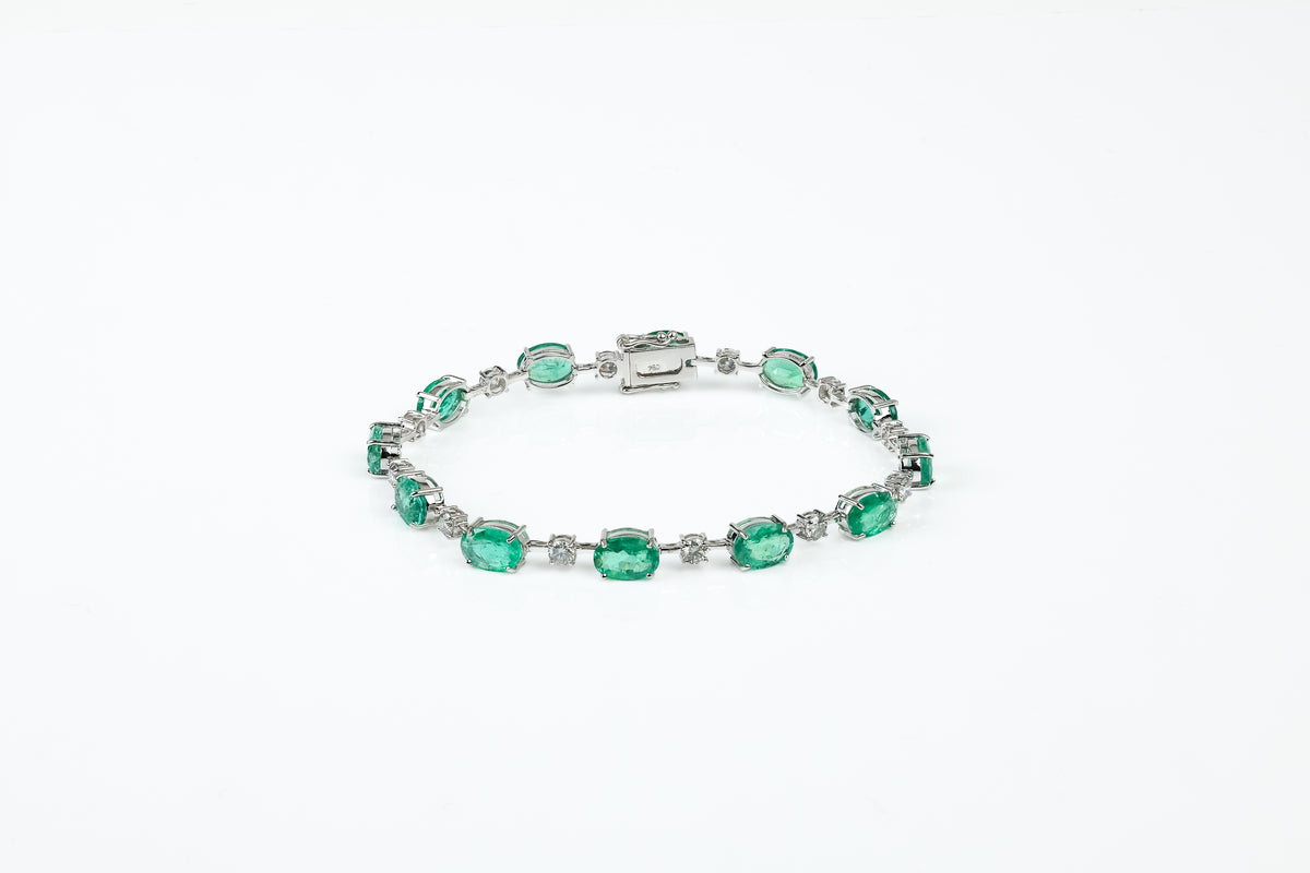 Pulseira Rivière Ovale Ouro Branco Esmeralda