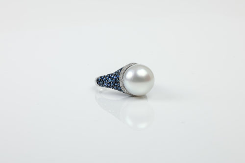 Anel Halo Pérola Ouro Branco Safira