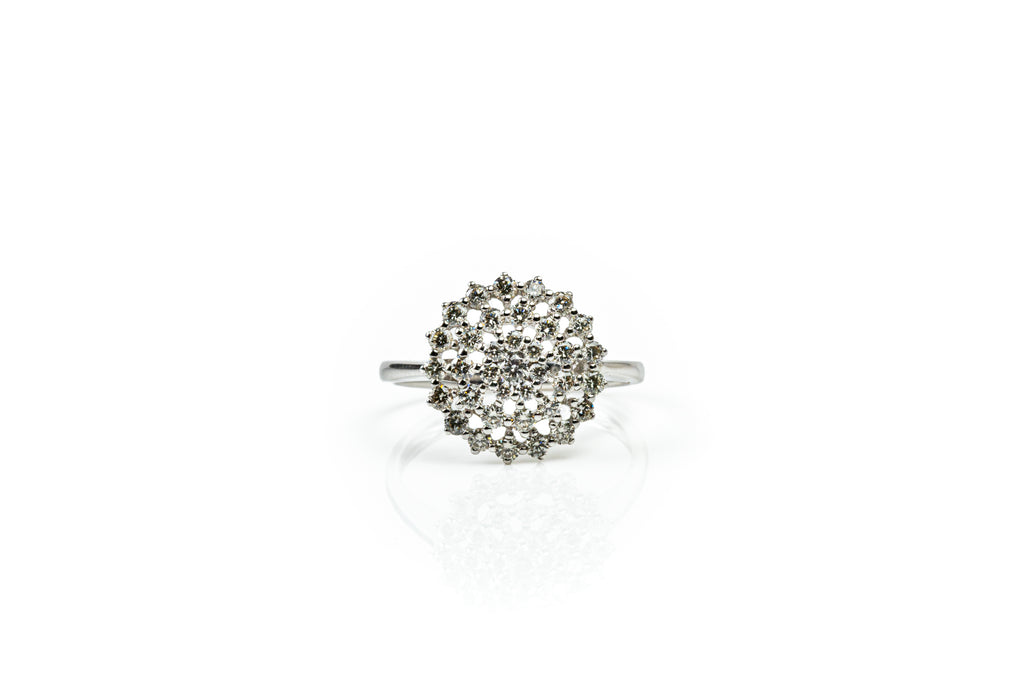 Anel Cluster Ouro Branco Diamantes